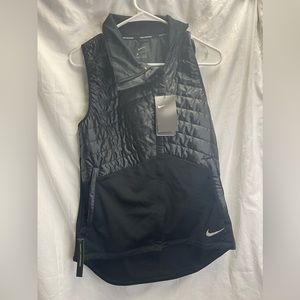Nike thermo sleeveless jacket